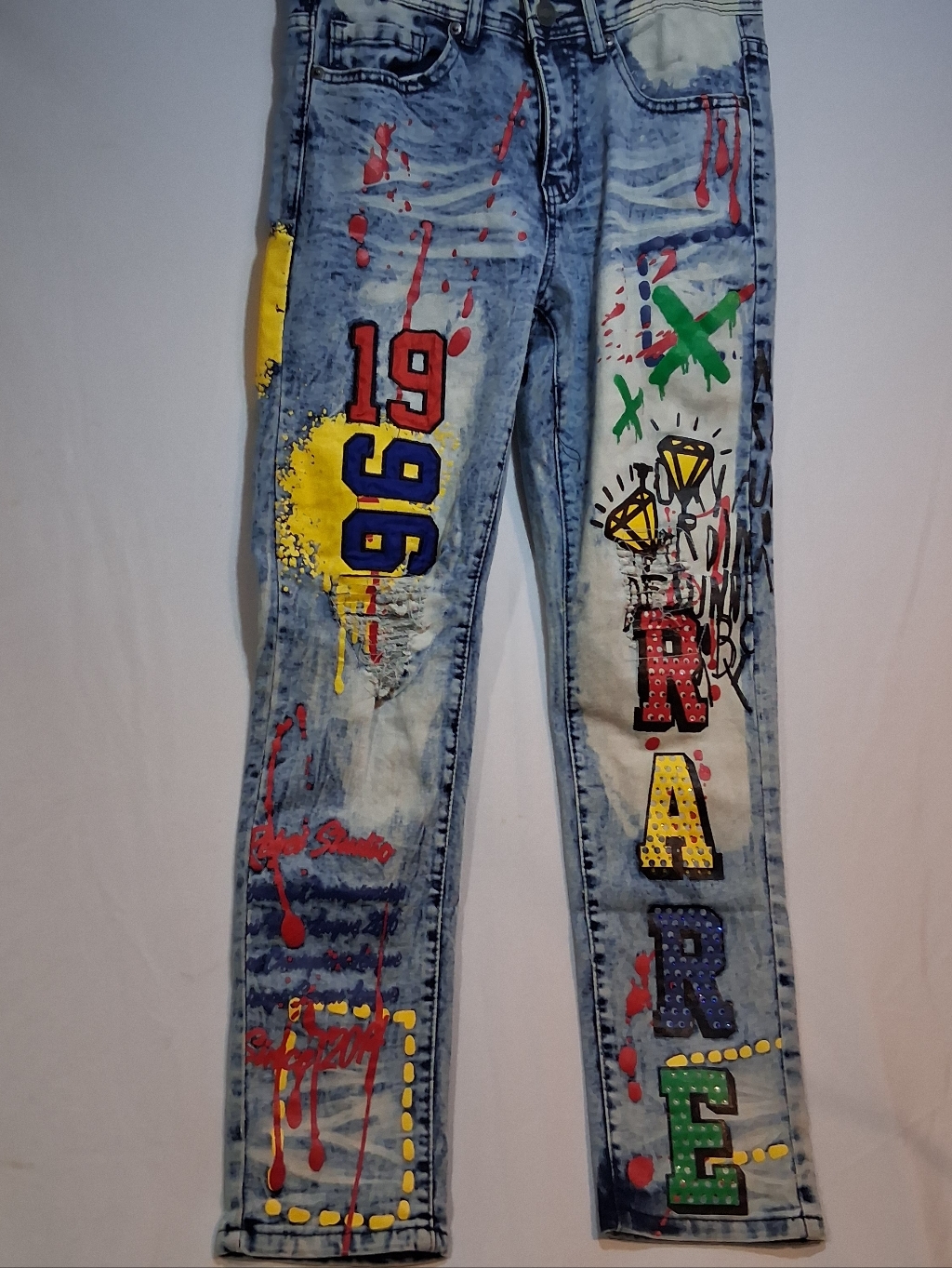 Rue21 Light Wash Graphic Slim Straight Jeans With Multicolor Accents